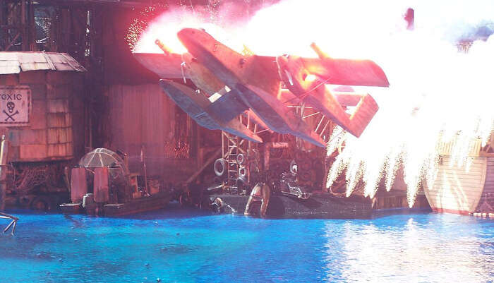 Waterworld Stunt