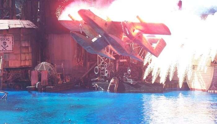 Waterworld Stunt Show