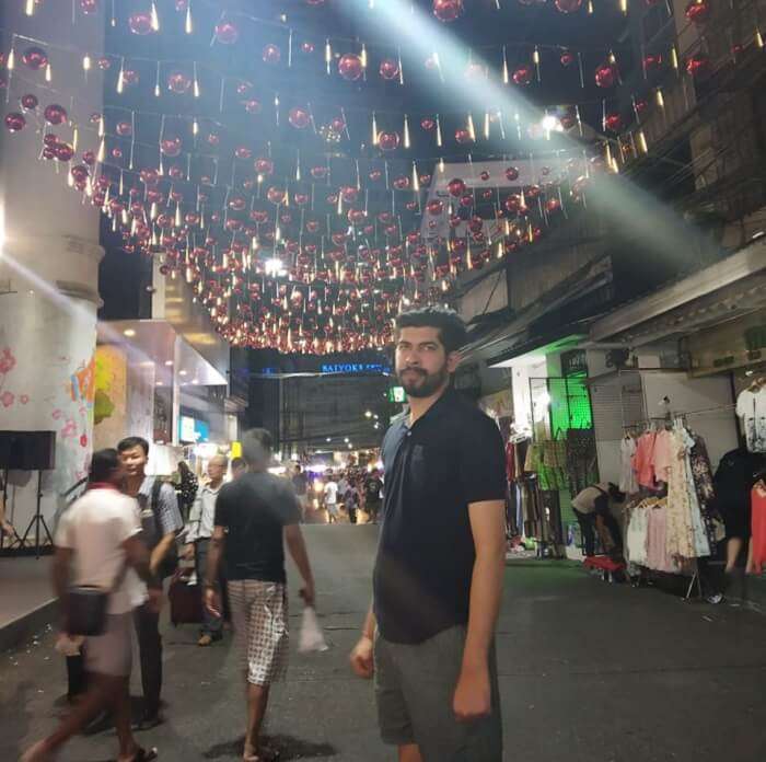 amazing lights around the market