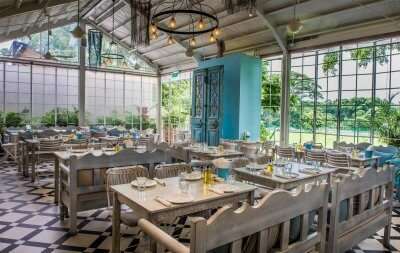 fancy interiors of blu kouzina