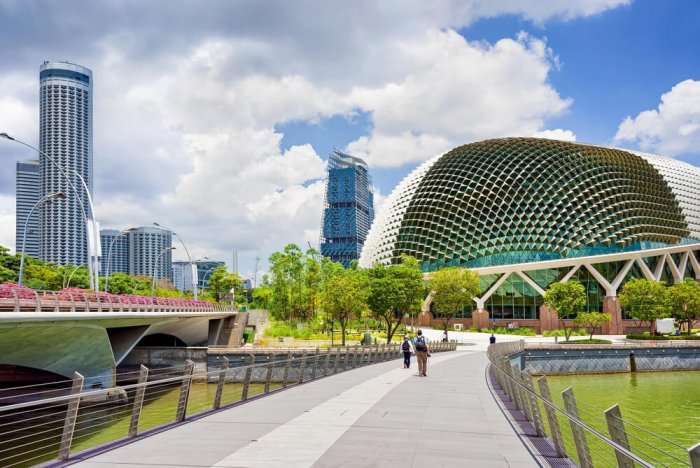 tourists walking near esplanade