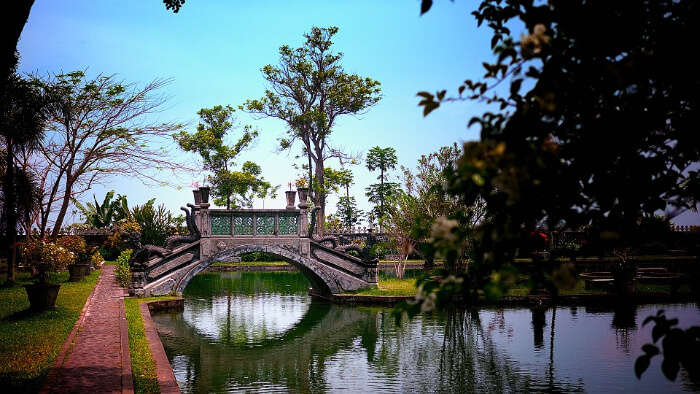 Bali bridge