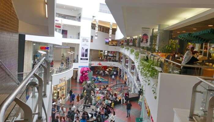 Dizengoff Center In Tel Aviv