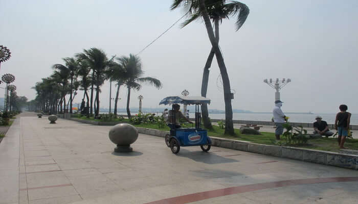 Manila_Baywalk