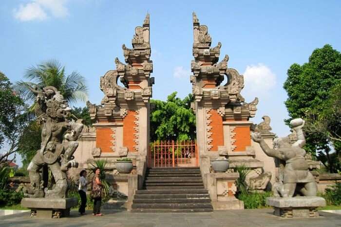 Discover The Balinese Culture And History