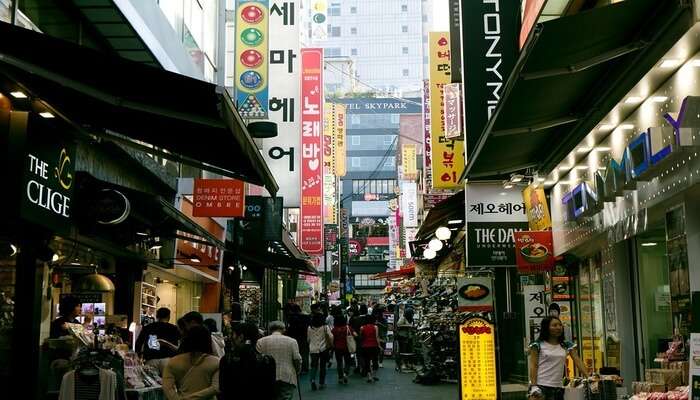 Myeong-dong_Market