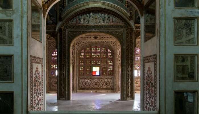 sheesh mahal outside view