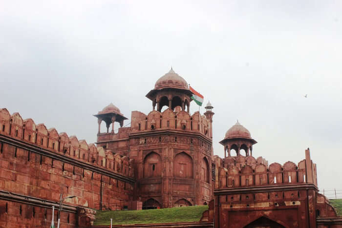 historical place red fort essay