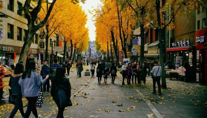 Shopping in Insadong