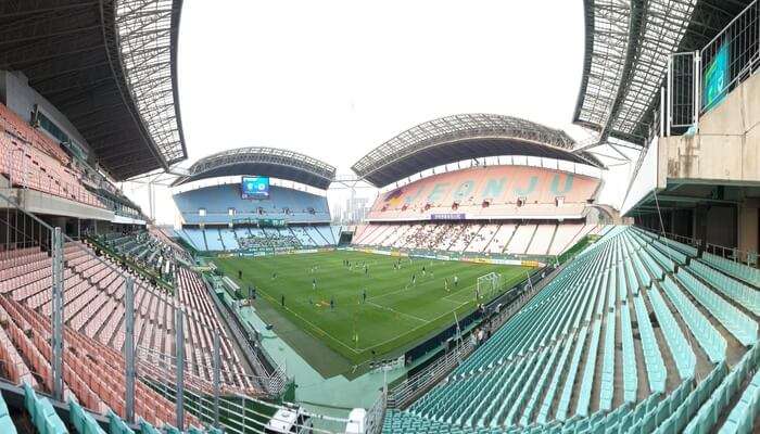 Suwon_World_Cup_Stadium