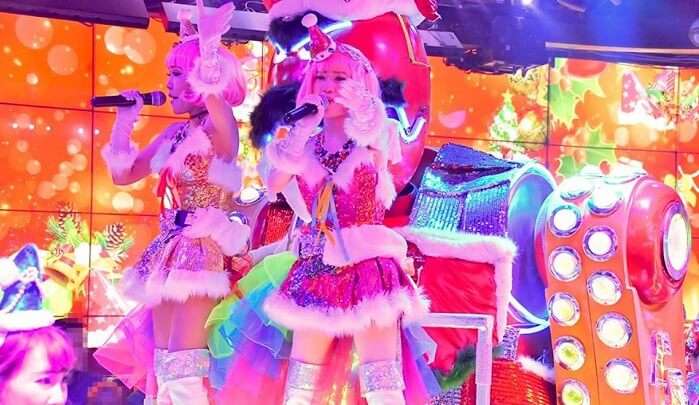 robot restaurant japan