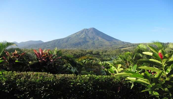 visit costa rica october