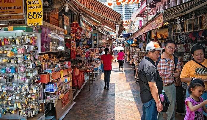 Singapore Shoppers China Town Shopping Market