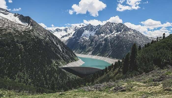 Cholamu Lake