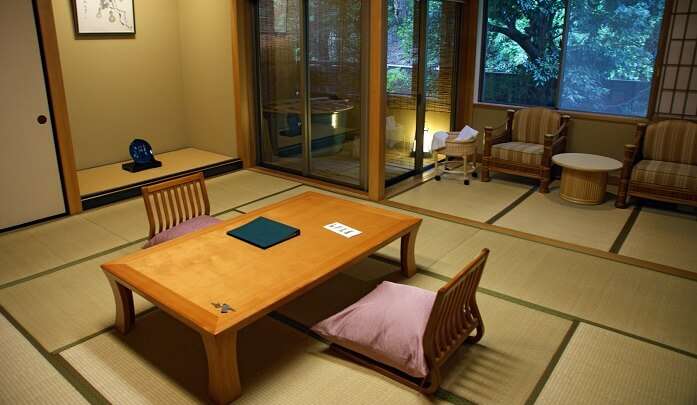  Consider Staying In Ryokan 