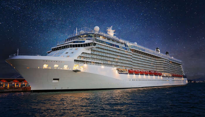 Cruises In Santorini