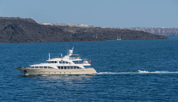 Lagoon 400 Sailing Private