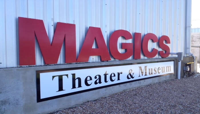 Magic’s Theater - Witness The Magic Show