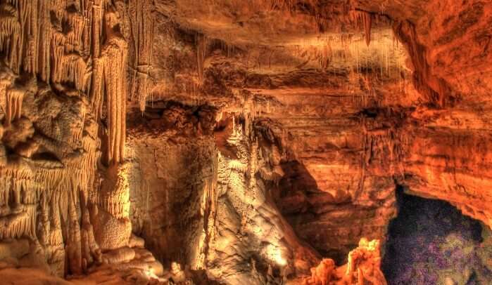 Natural Bridge Caverns