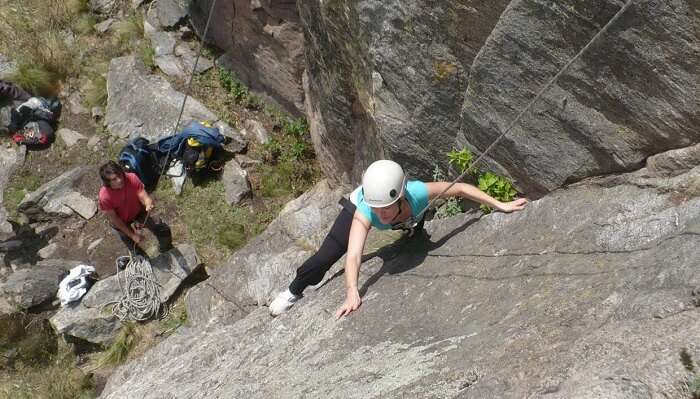 Rappelling