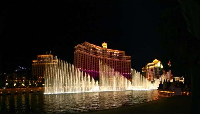 Take An Amazing Sight Of Fountains Of Bellagio