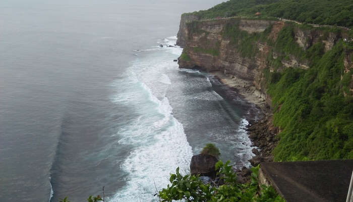 Uluwatu_Beach_-_