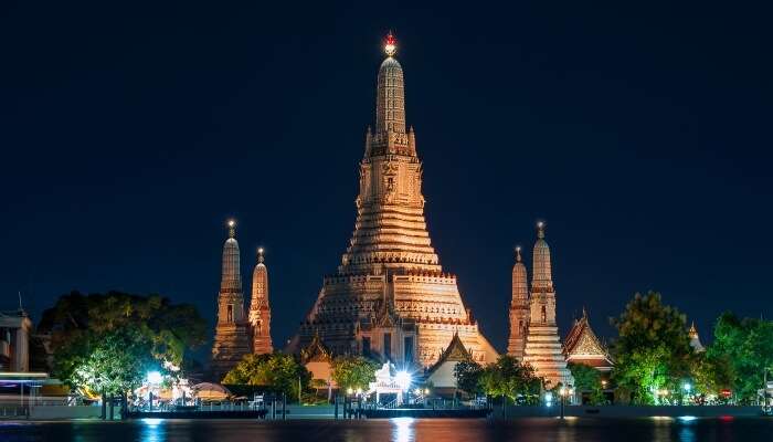 Wat Arun Temple