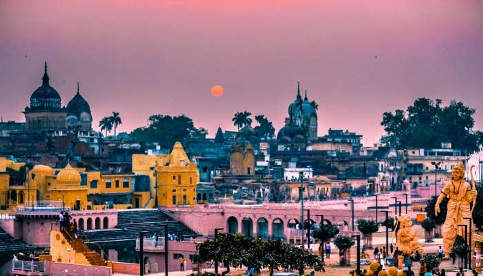 Ayodhya Attractions
www.worldcreativities.com