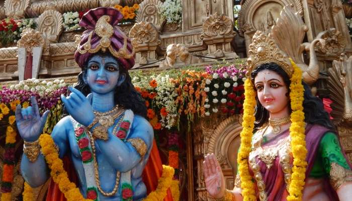 श्री राधा वल्लभ मंदिर मथुरा के लोकप्रिय मंदिरों में से एक है