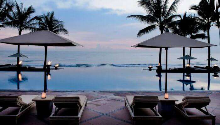 Dip-In-The-Beachside-Pools