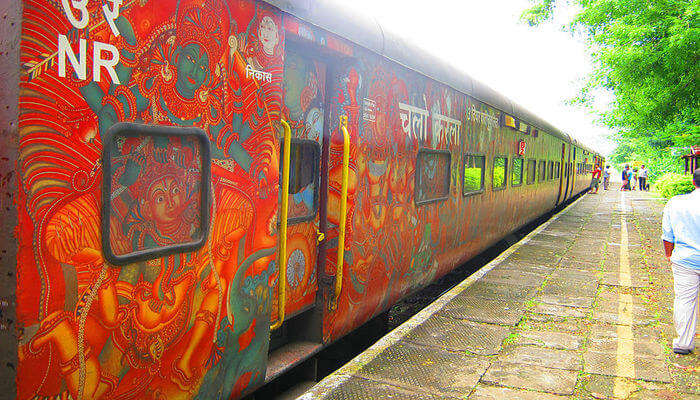 दिल्ली से गोवा ट्रेन दृश्य