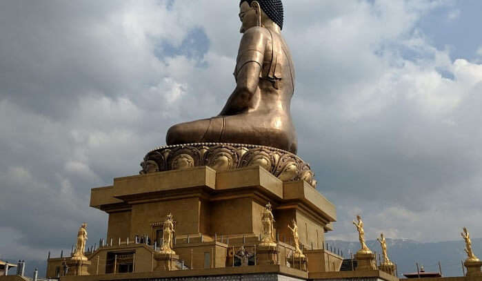 bronze statue of Buddha Dordenma
