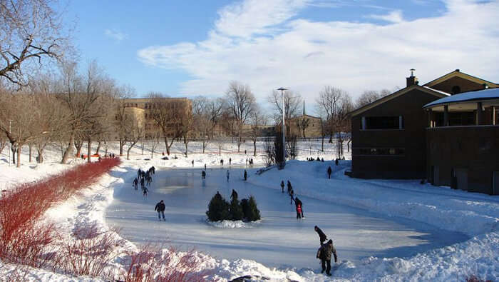 Parc La Fontaine