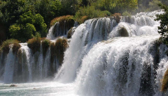 15 Best Croatian Waterfalls That Are A Perfect Respite From Summer Madness