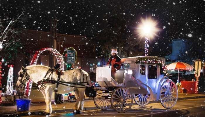 Christmas Snowing Winter Wagon Horse Carriage