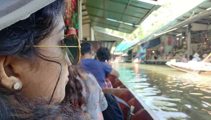 Damnoen Saduak Floating Market