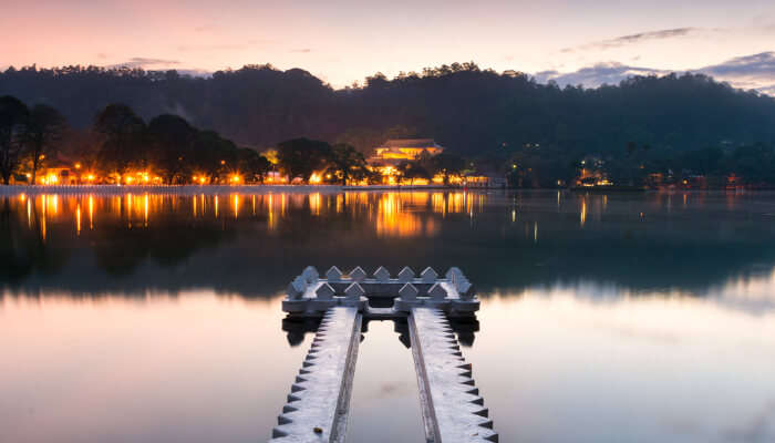 Kandy Lake