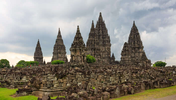 Prambanan_Temple