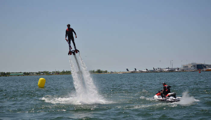 Flyboard in sea