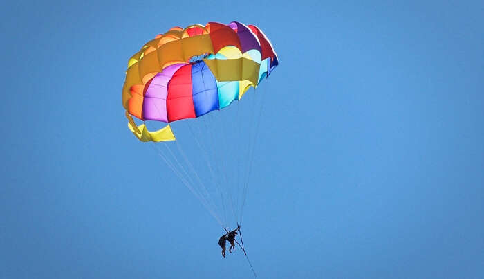 Paragliding in Sky