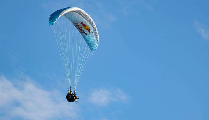 Paragliding 