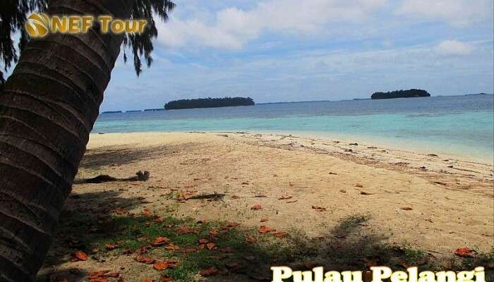Pulau Pelangi View