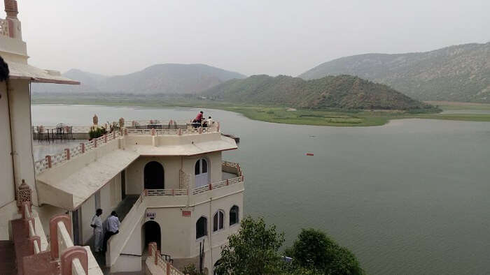 Siliserh Lake palace view