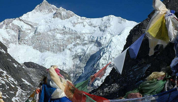 White Snowy Mountains