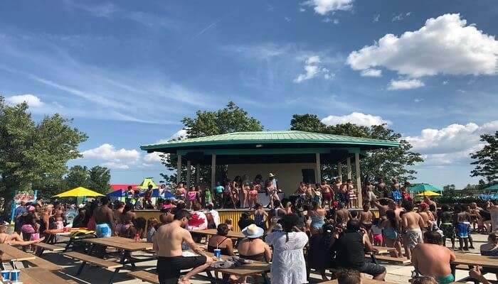 Wet N Wild Water Park In Toronto