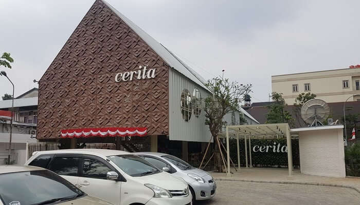 Cerita Cafe Outside View