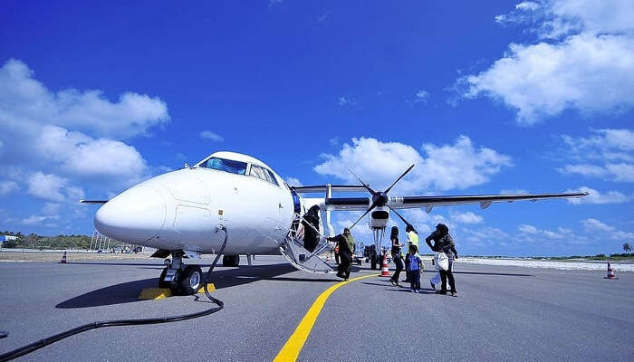 Dharanvandhoo Airport