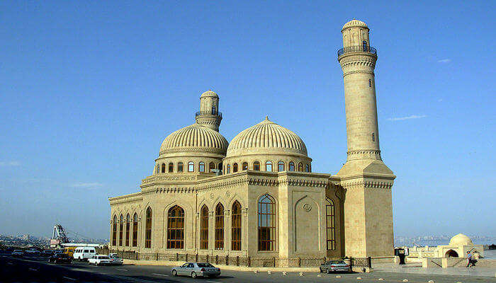 Explore the architecture of Bibi Heybat Mosque