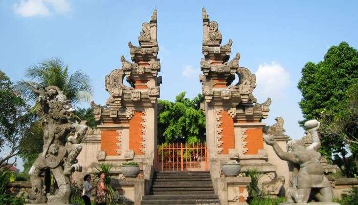 Bali museum entrance