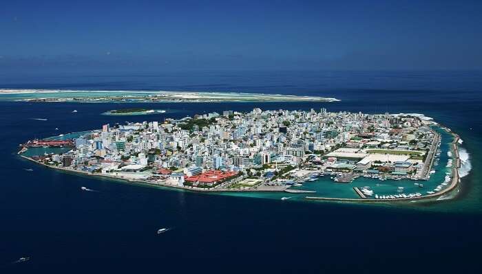 Kadhdhoo Airport